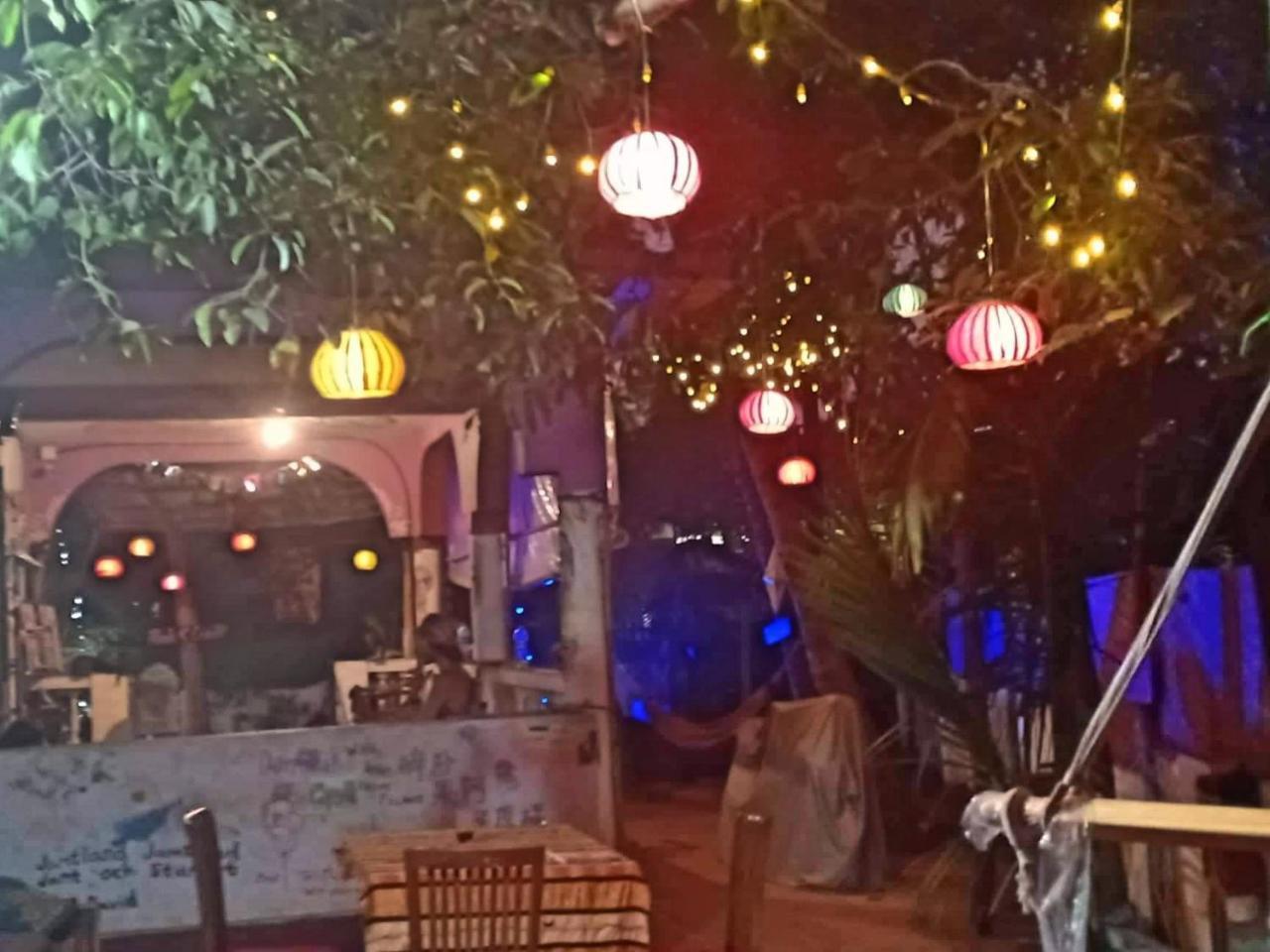 Bunkd Hostel, Anjuna Luaran gambar