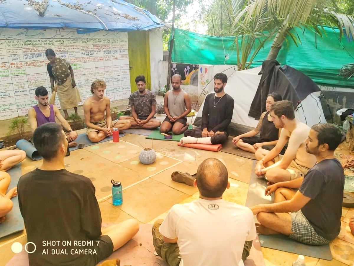 Bunkd Hostel, Anjuna Luaran gambar