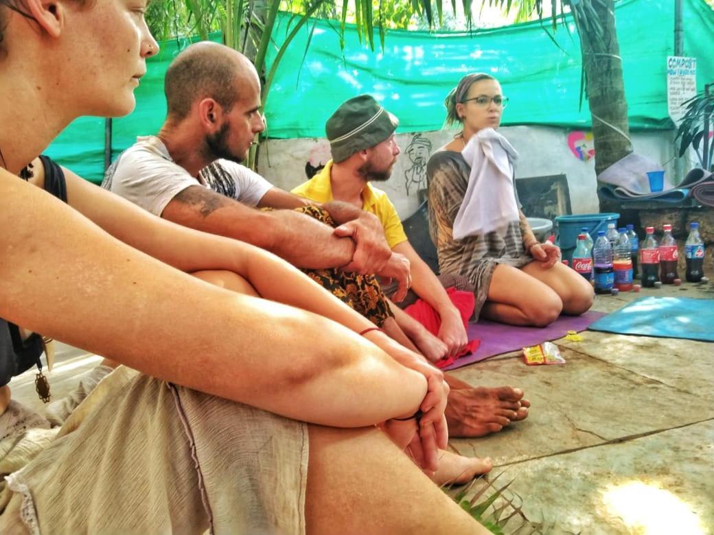 Bunkd Hostel, Anjuna Luaran gambar